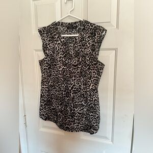 Leopard Apt 9 top